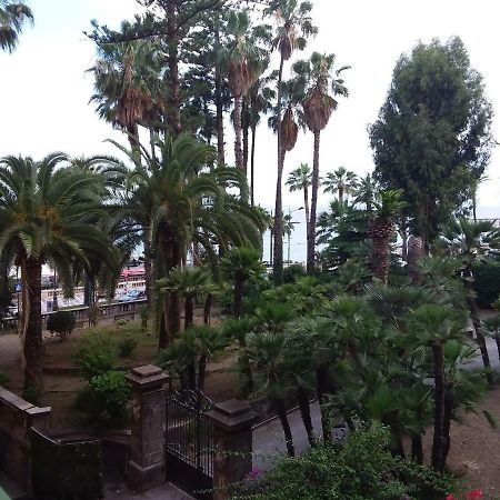 Zona Chiesa Russa Apartment Sanremo Luaran gambar