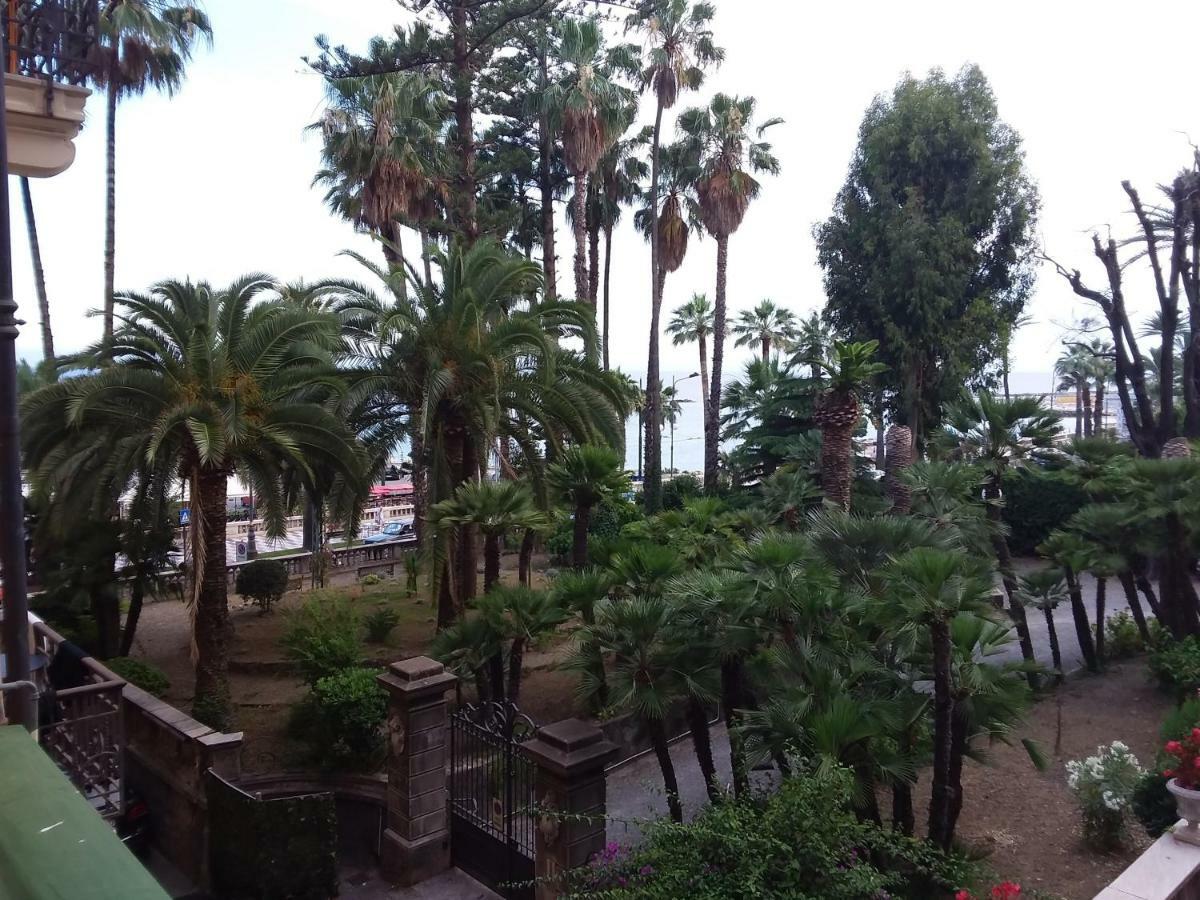 Zona Chiesa Russa Apartment Sanremo Luaran gambar